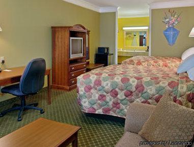Days Inn & Suites Big Spring Exterior foto
